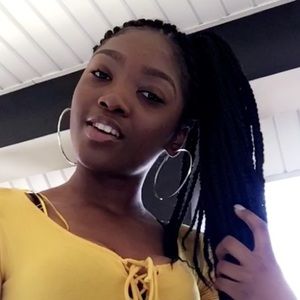 Meet your Posher, Kay